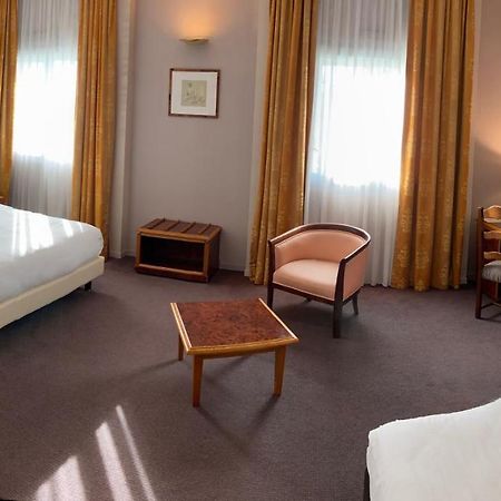Le Manoir Hotel Orchies Luaran gambar