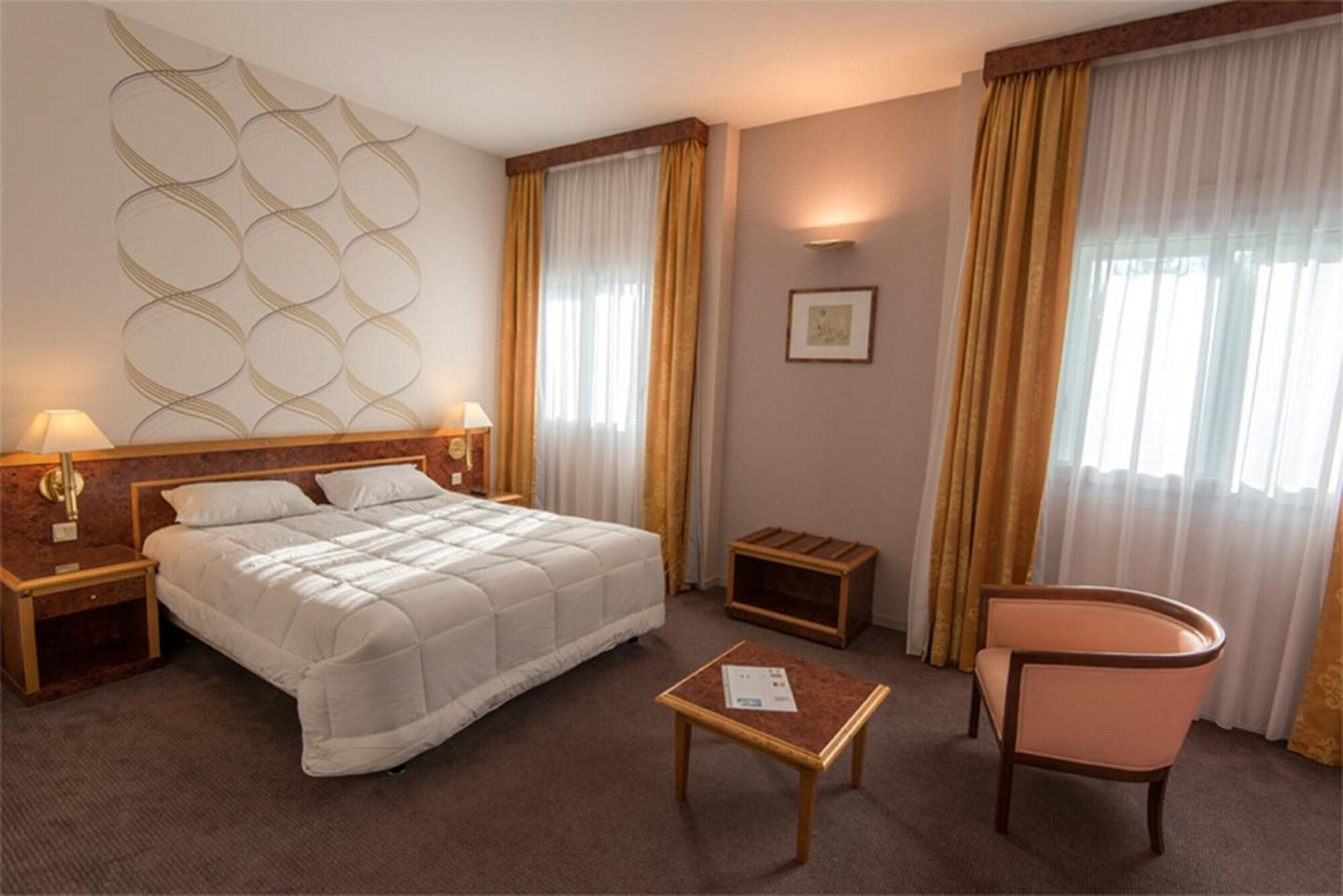 Le Manoir Hotel Orchies Luaran gambar