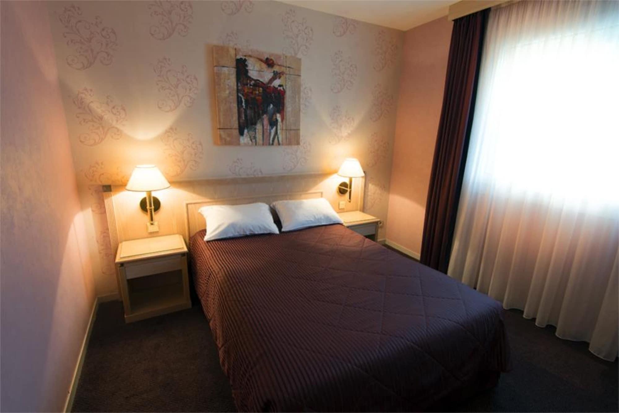Le Manoir Hotel Orchies Luaran gambar